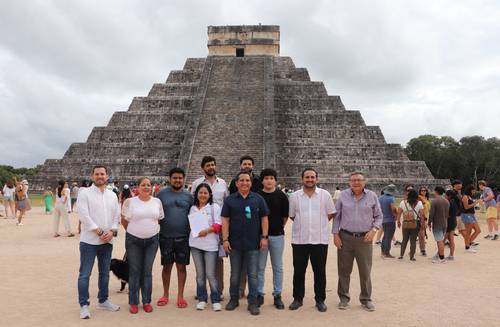  Chichén Itzá recibe a su visitante número 2 millones 200 mil de este año