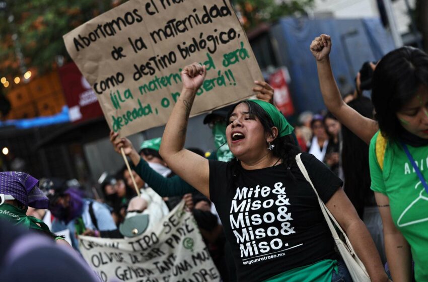  Iglesia católica dice que México vive "vorágine legislativa" para despenalizar el aborto