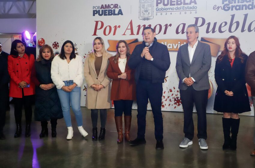  Miles de poblanas y poblanos conviven en armonía navideña con el gobernador Alejandro Armenta