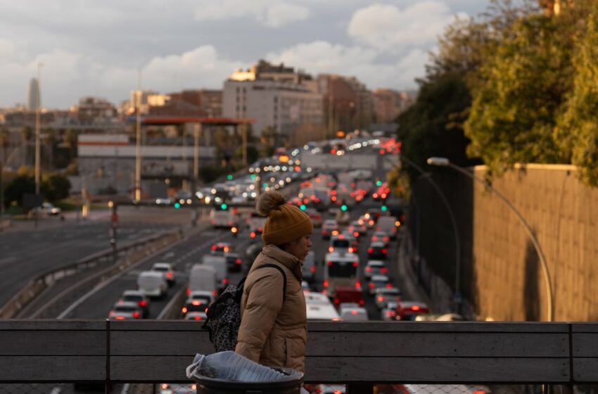  La falta de avances en el transporte lastra la lucha climática en España: las emisiones …