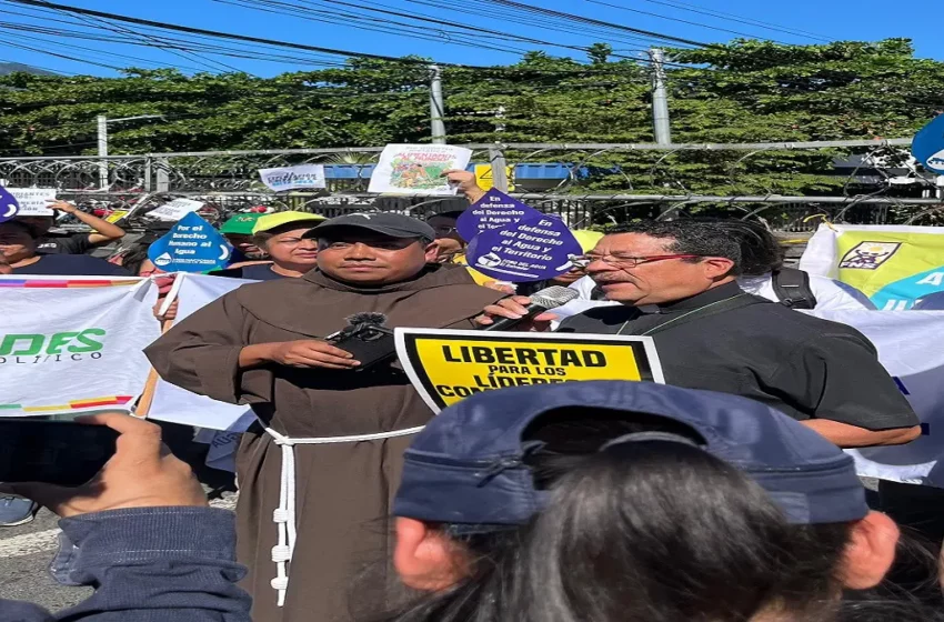  Iglesia Católica en El Salvador rechaza modificaciones en ley minera – teleSUR