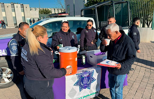  Entregan elementos de la UNIF alimentos y kits para atención de violencia