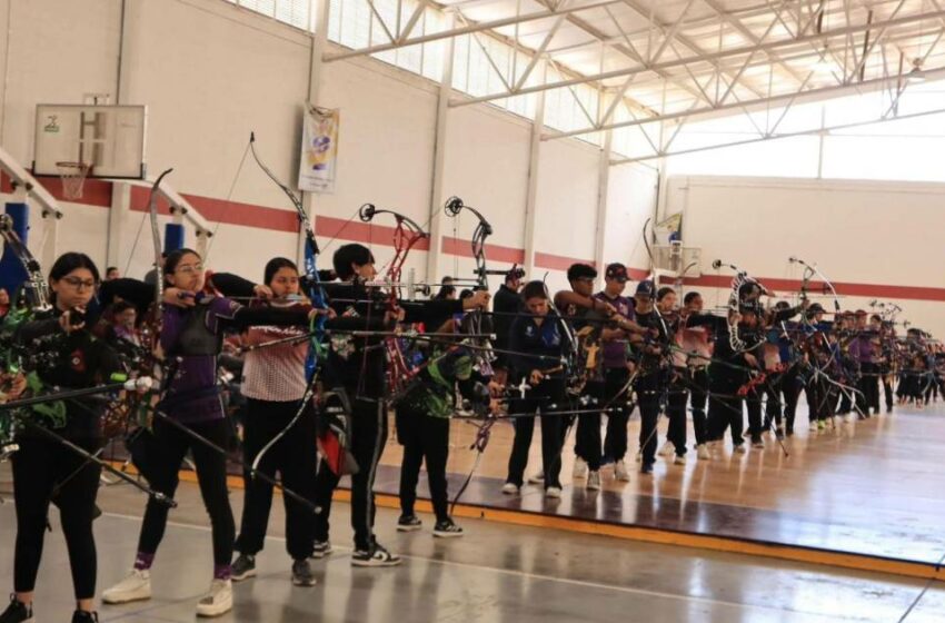  Arqueros culichis atinan a 13 medallas en Segunda Copa Indoor, en Sonora