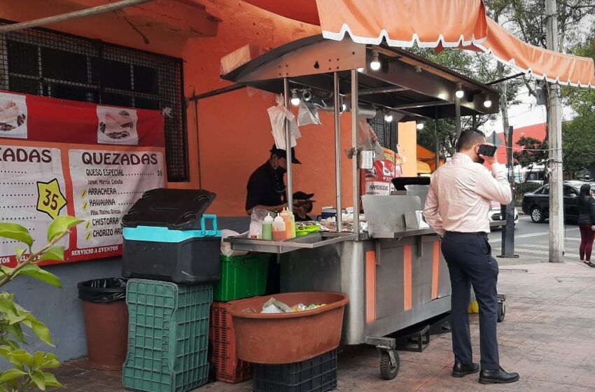  UNAM. Publican estudio sobre vendedores callejeros de comida en CdMx- Grupo Milenio