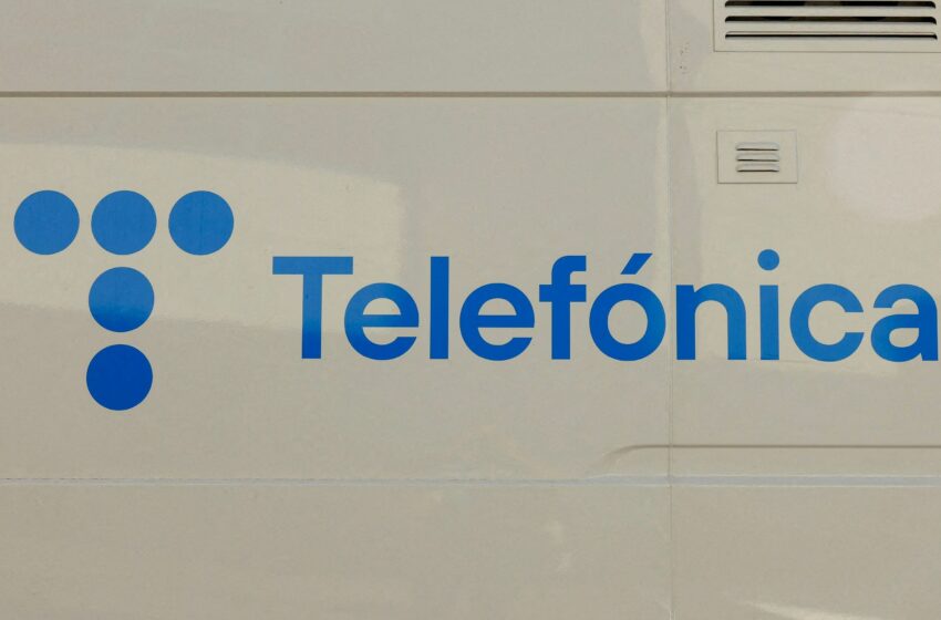  Telefónica vende su filial argentina por 1.189 millones de euros a Telecom Argentina