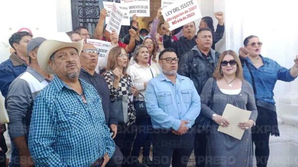  Escuelas en Sonora se unen a paro nacional contra reforma a la Ley del Issste – Expreso