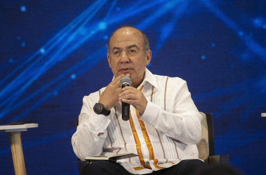  Aranceles a productos mexicanos afectarán "poderosamente" a economía de EE.UU.: Calderón