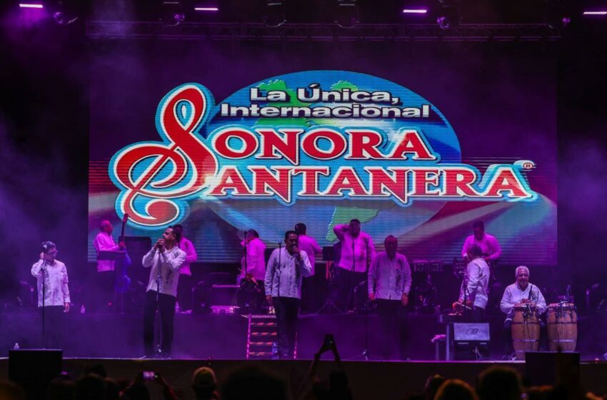  Baila Cancún al ritmo de la Sonora Santanera – Amexi