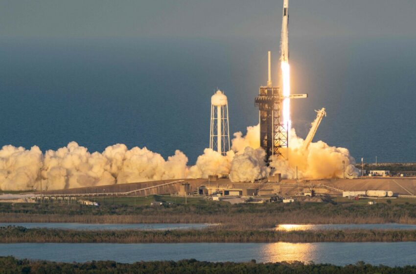  Despegó la misión tripulada de SpaceX para traer de vuelta a los dos astronautas varados en la EEI desde junio