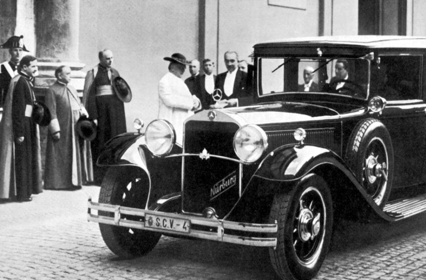 La historia del primer papamóvil: el curiosísimo Mercedes que diseñó Porsche hace casi un siglo