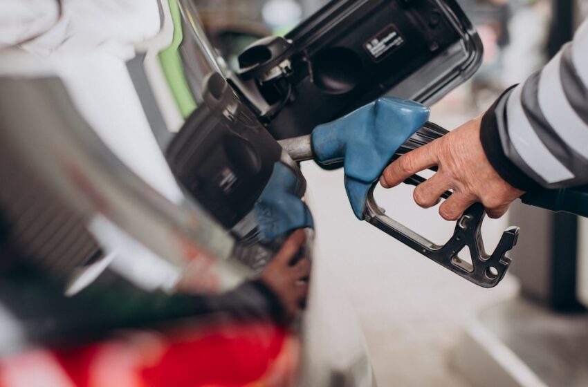 Estas son las gasolineras en España en las que repostar cuesta ya menos de 1 euro por litro