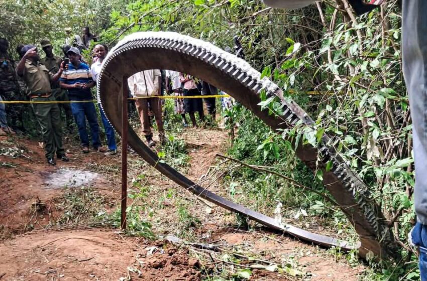 Un astrofísico avisa de las consecuencias por la caída de basura espacial: «Tarde o temprano tendremos mala suerte»
