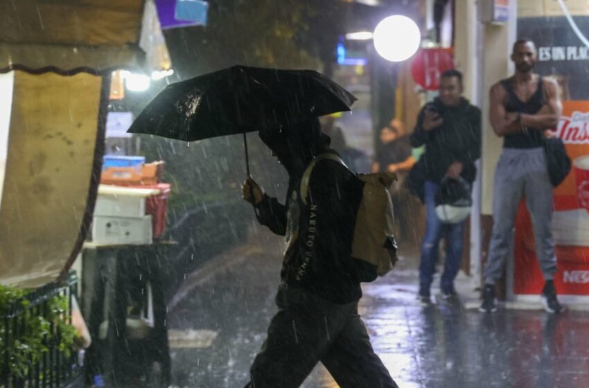 Tormenta 'Alvin' y un frente frío inundarán México: Pronóstico de lluvias fuertes para este miércoles