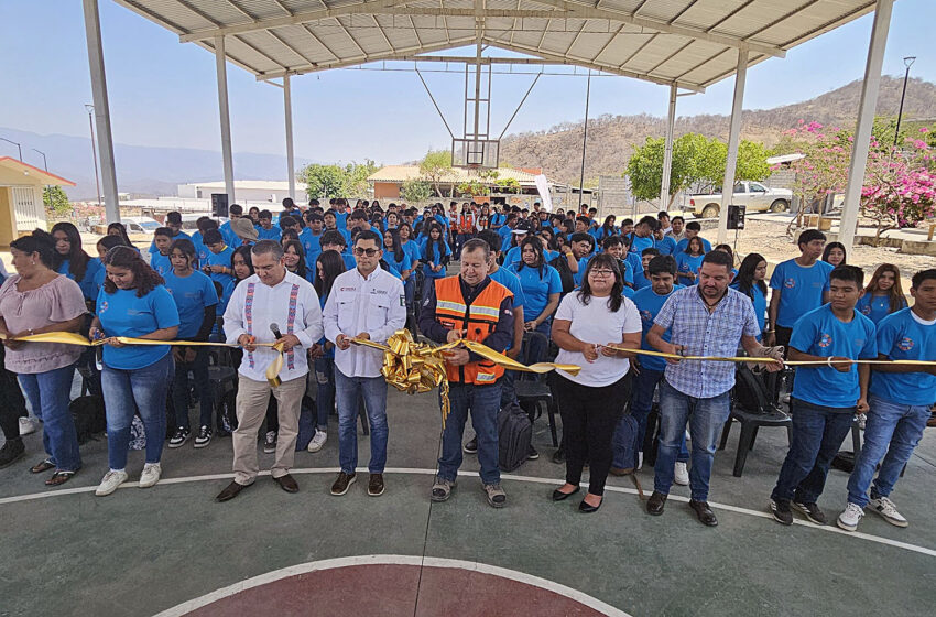 Alcalde de Cocula acude a inauguración del Encuentro Participativo Juvenil 2025 y a la …