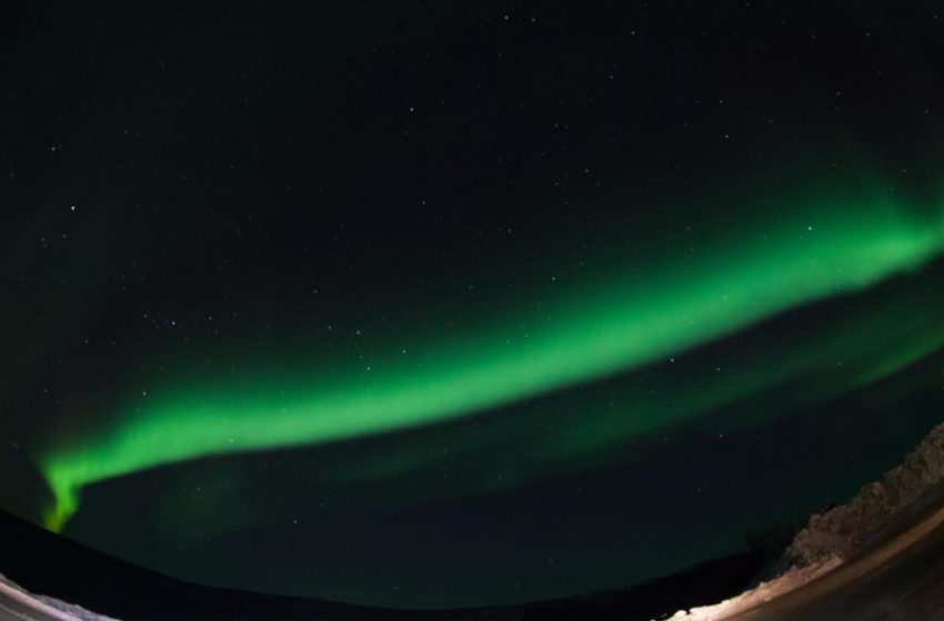 Lograron captar por primera vez una aurora verde en el cielo de Marte