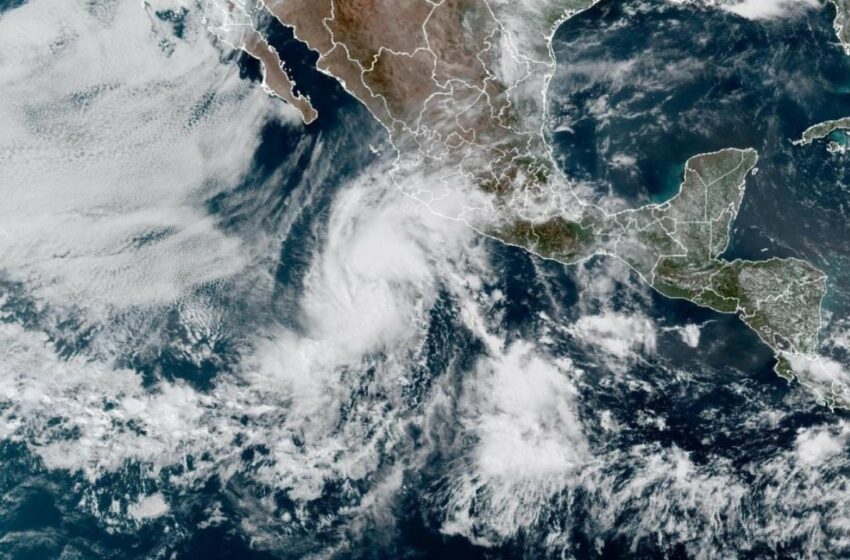 Alerta por "Alvin": provocará lluvias fuertes en Colima, Jalisco y Michoacán | LatinUS