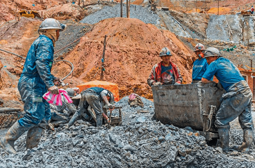 Anulan registros mineros en zonas críticas – Caretas home_principal_secundario