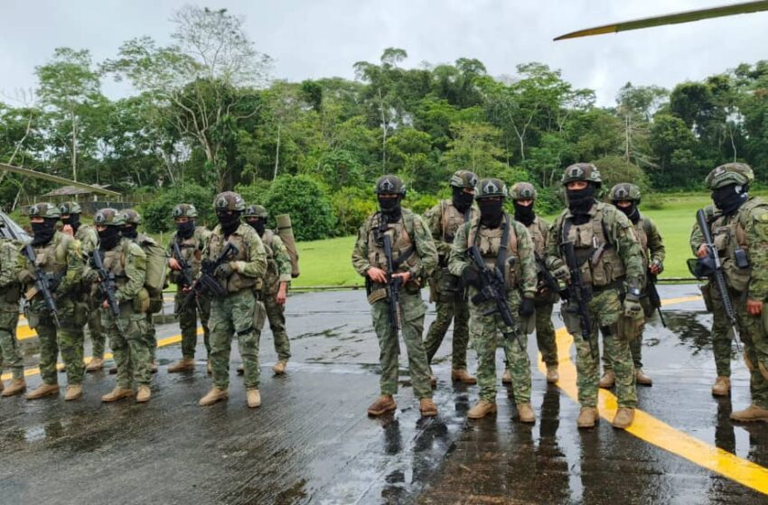 Cuestionan despligue de centenares de militares ecuatorianos para enfrentar la minería ilegal