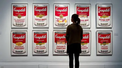 Campbell Soup afectada por aranceles; cotización cae a nivel más bajo desde 2019