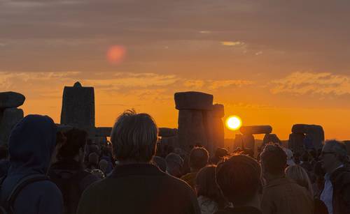 Amanecer en Stonehenge