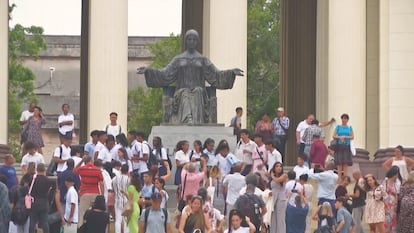 Estudiantes de la Universidad de la Habana protestan por el aumento en las tarifas de internet, el 4 de julio de 2025.