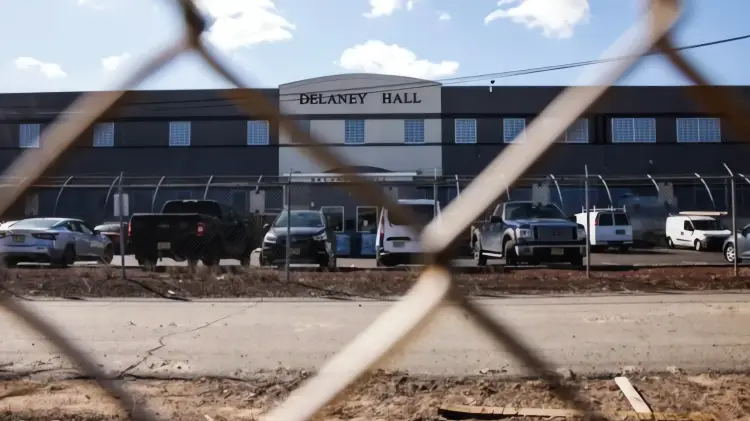 Escape masivo en centro de detención de Newark: cuatro detenidos se fugan – Nuevo día