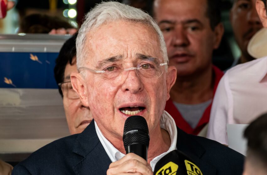 La jueza declara probado el delito de soborno en actuación penal en el juicio contra el expresidente colombiano Uribe