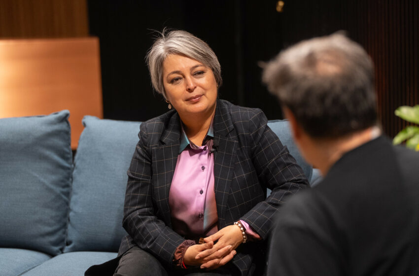  “Voy a postular a la Presidencia para ganar y hacer un buen gobierno”: entrevista a la candidata Jeannette Jara en la …