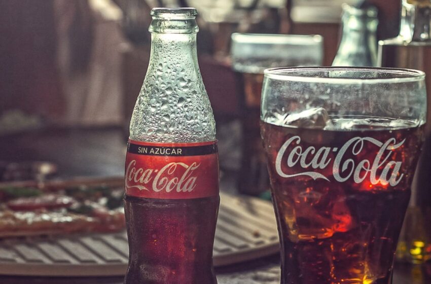Cambio de jarabe de maíz por caña de azúcar en Coca-Coca afectará a agricultores en EU