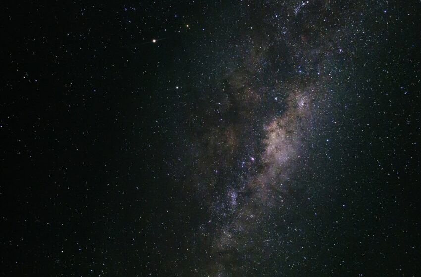  Captan el momento exacto en el que una estrella estalla por segunda vez: es fascinante