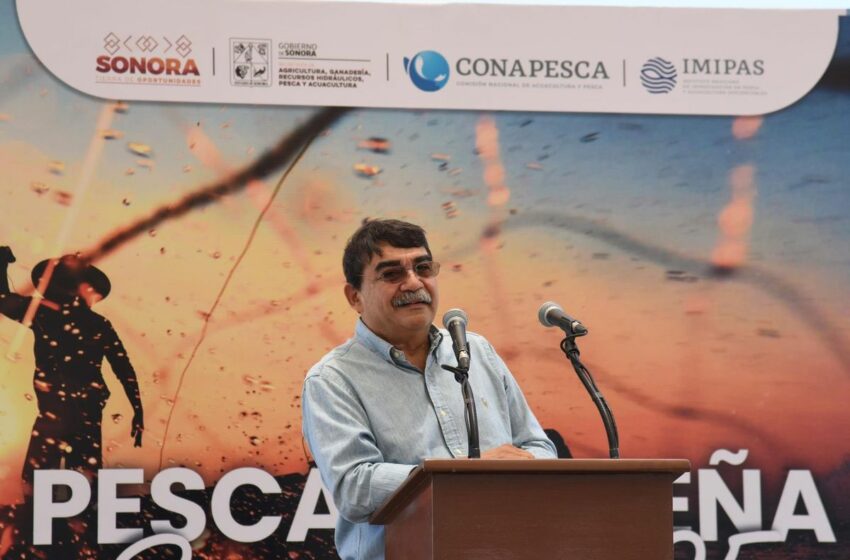Renuncia Alejandro Flores a Conapesca; Rigoberto Salgado lo sustituye en el cargo