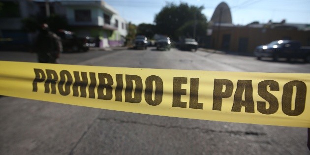 Reportero encuentra a su jefe asesinado mientras cubría un ataque armado en Sonora