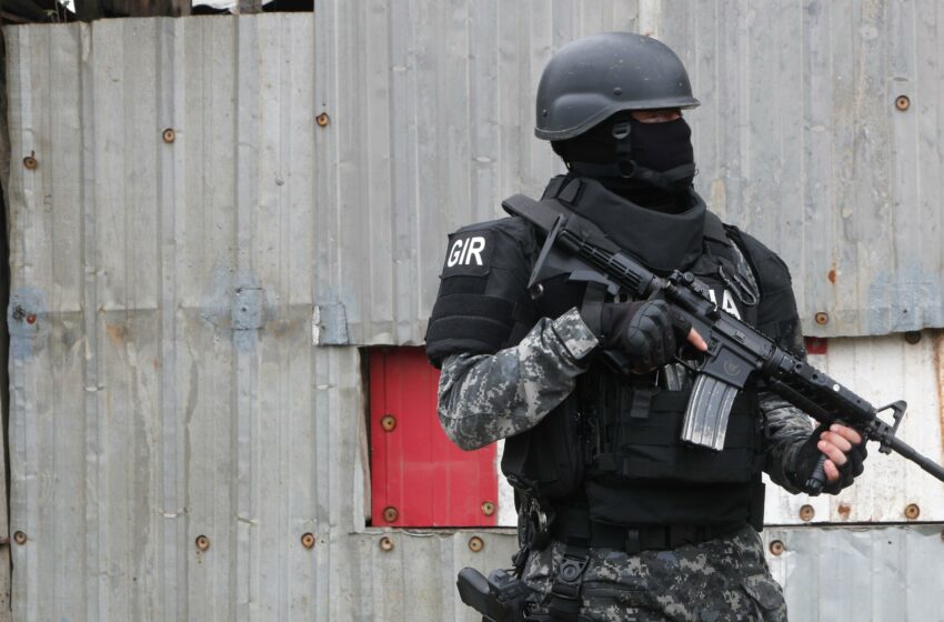 Ocho personas asesinadas y tres heridas en un ataque armado en la costa de Ecuador