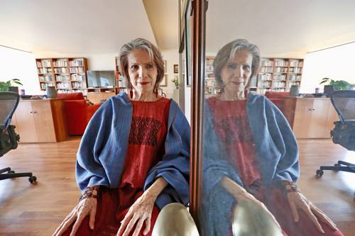 Verónica Ortiz Lawrenz halla en la palabra una vía para reconstruirse