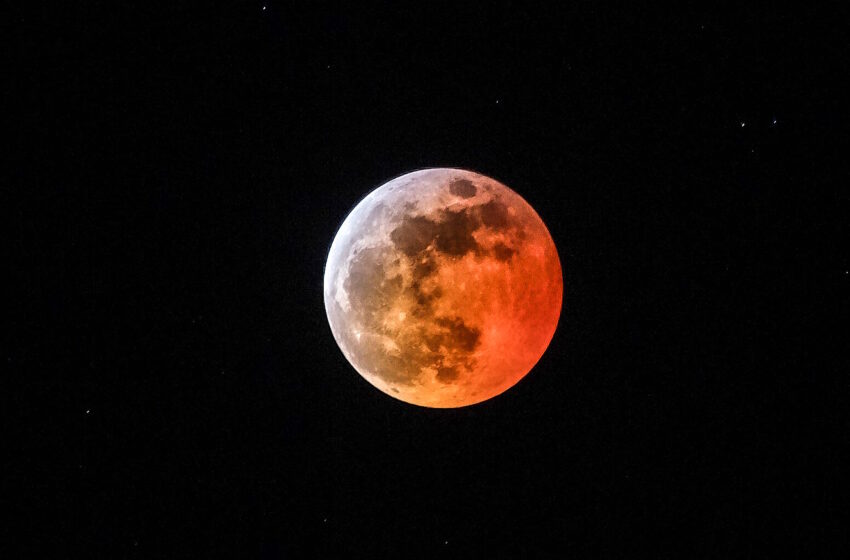  Eclipse lunar, acercamientos planetarios y los eventos astronómicos que ocurrirán en septiembre 2025