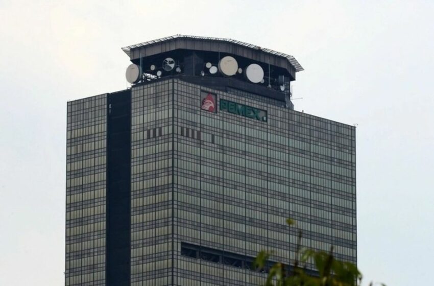 Asegura Fitch que el plan de Pemex es neutral para los bancos