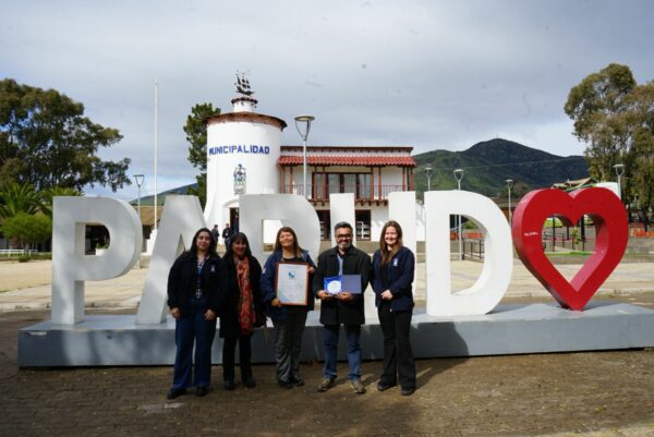  Seremi del Medio Ambiente entrega certificación ambiental a municipalidad de Papudo