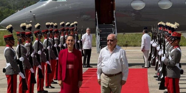  Sheinbaum llega a Guatemala para sostener reunión con el presidente Arévalo
