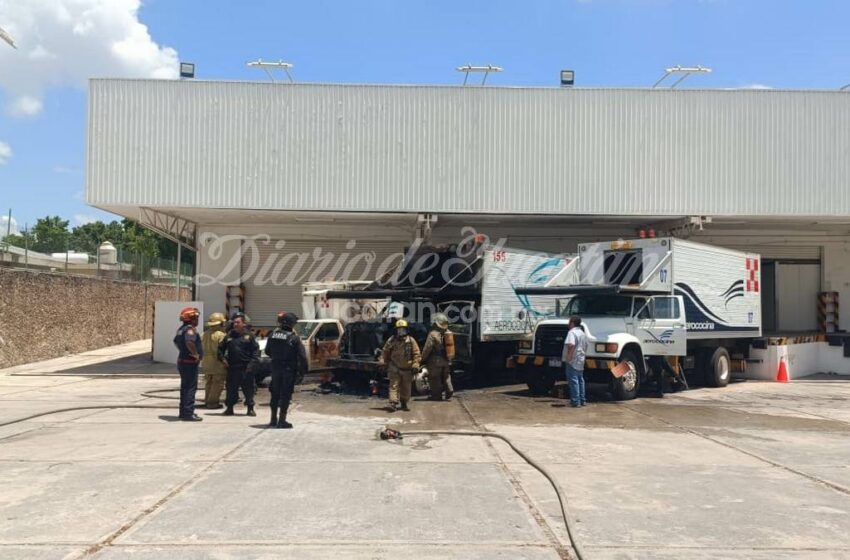 Se incendia un camión de carga en el estacionamiento de una bodega en Mérida
