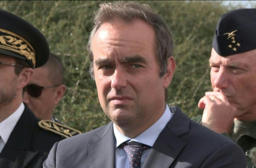 Decenas de detenidos al inicio de una jornada de bloqueos en Francia