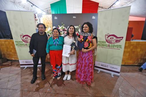  Margarita León gana el Premio Nezahualcóyotl de Literatura  en Lenguas Mexicanas 2025