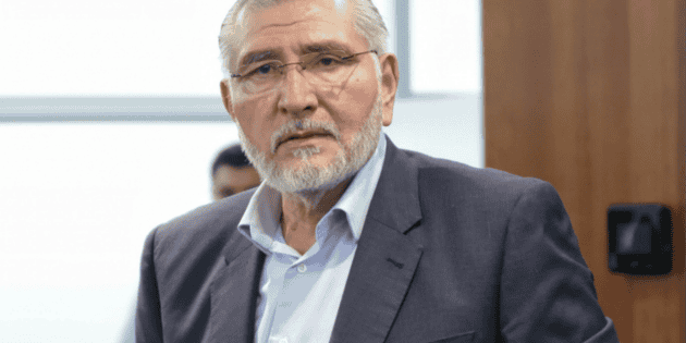  Adán Augusto López afirma que se encuentra al día con el SAT