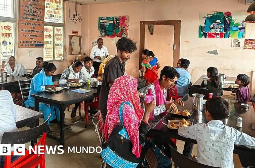 Las cafeterías en India en las que los clientes pagan con basura – BBC News Mundo