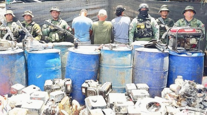 Arrestan a tres sujetos por operar campamento de minería ilegal en Amazonas