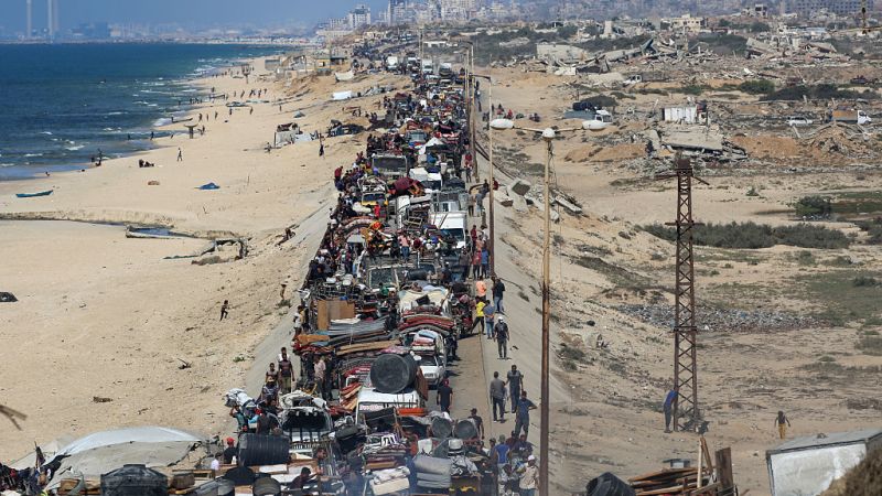  Palestinos huyen de la Ciudad de Gaza mientras Israel lanza un ataque terrestre en medio de la indignación mundial