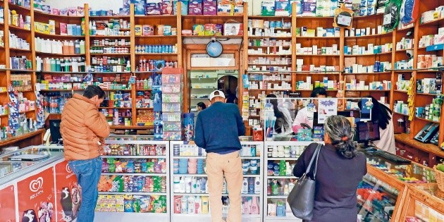  Gobierno federal reconoce deuda con farmacéuticas
