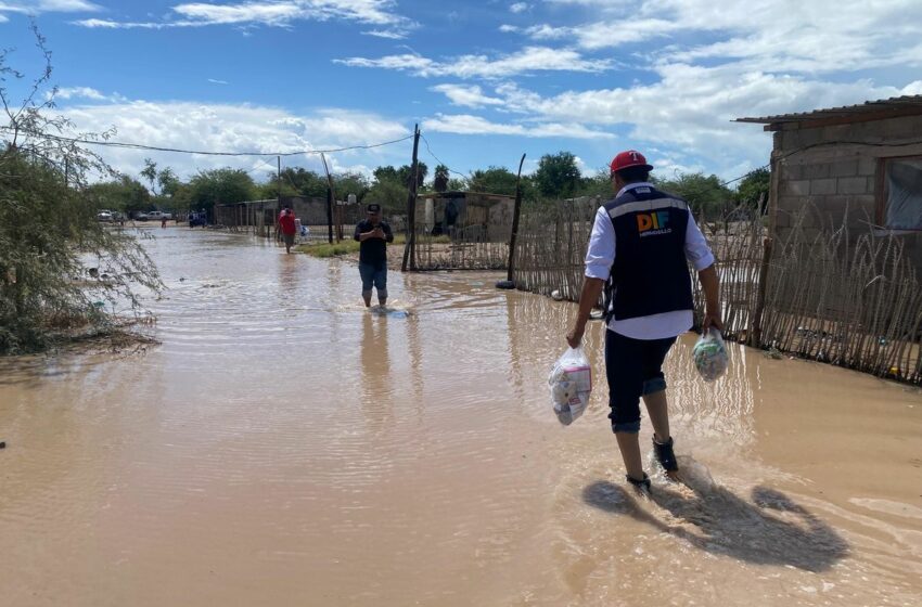 Reciben damnificados de Hermosillo apoyo de autoridades tras paso de 'Lorena'
