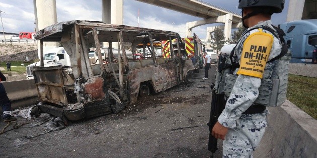 Clara Brugada confirma tres muertos por la explosión de una pipa en Iztapalapa