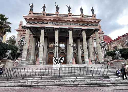 Entusiastas y expectantes, Guanajuato y sus habitantes atestiguan el arranque del FIC