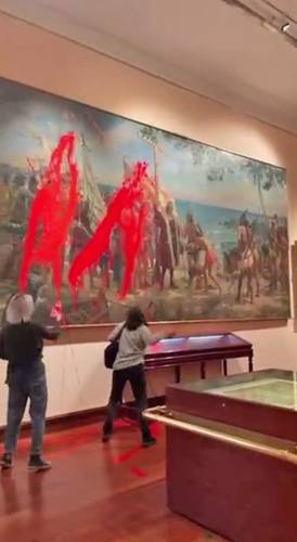  Arrojan pintura roja a  cuadro de Cristóbal Colón  en un museo de Madrid